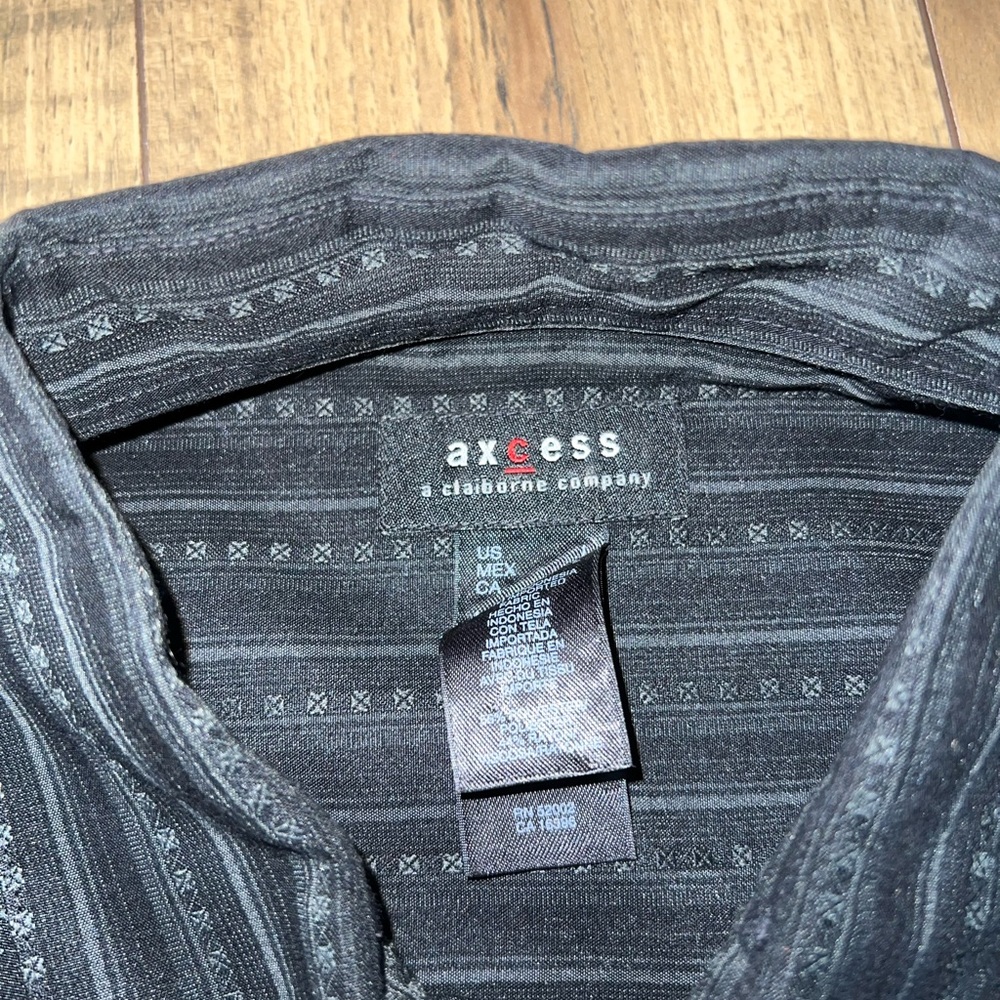 button down shirt - Picture 3 of 3